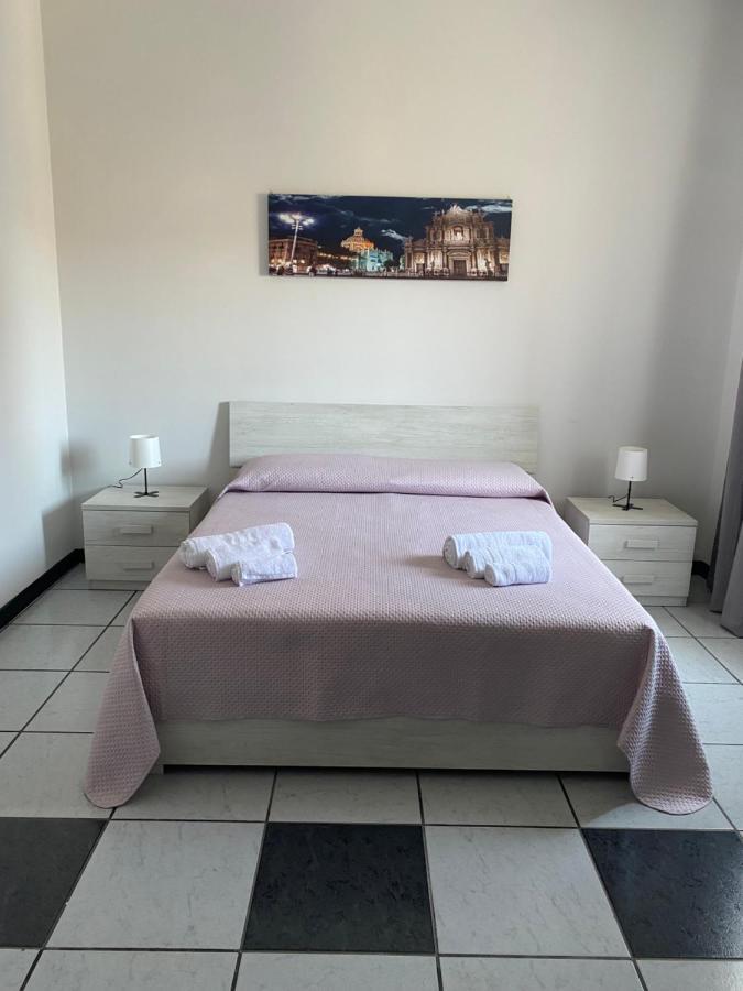 Il Girasole Apartment Катания Екстериор снимка