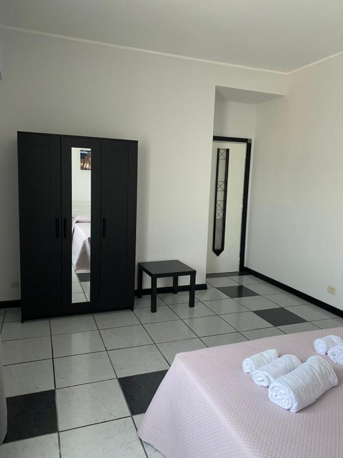 Il Girasole Apartment Катания Екстериор снимка