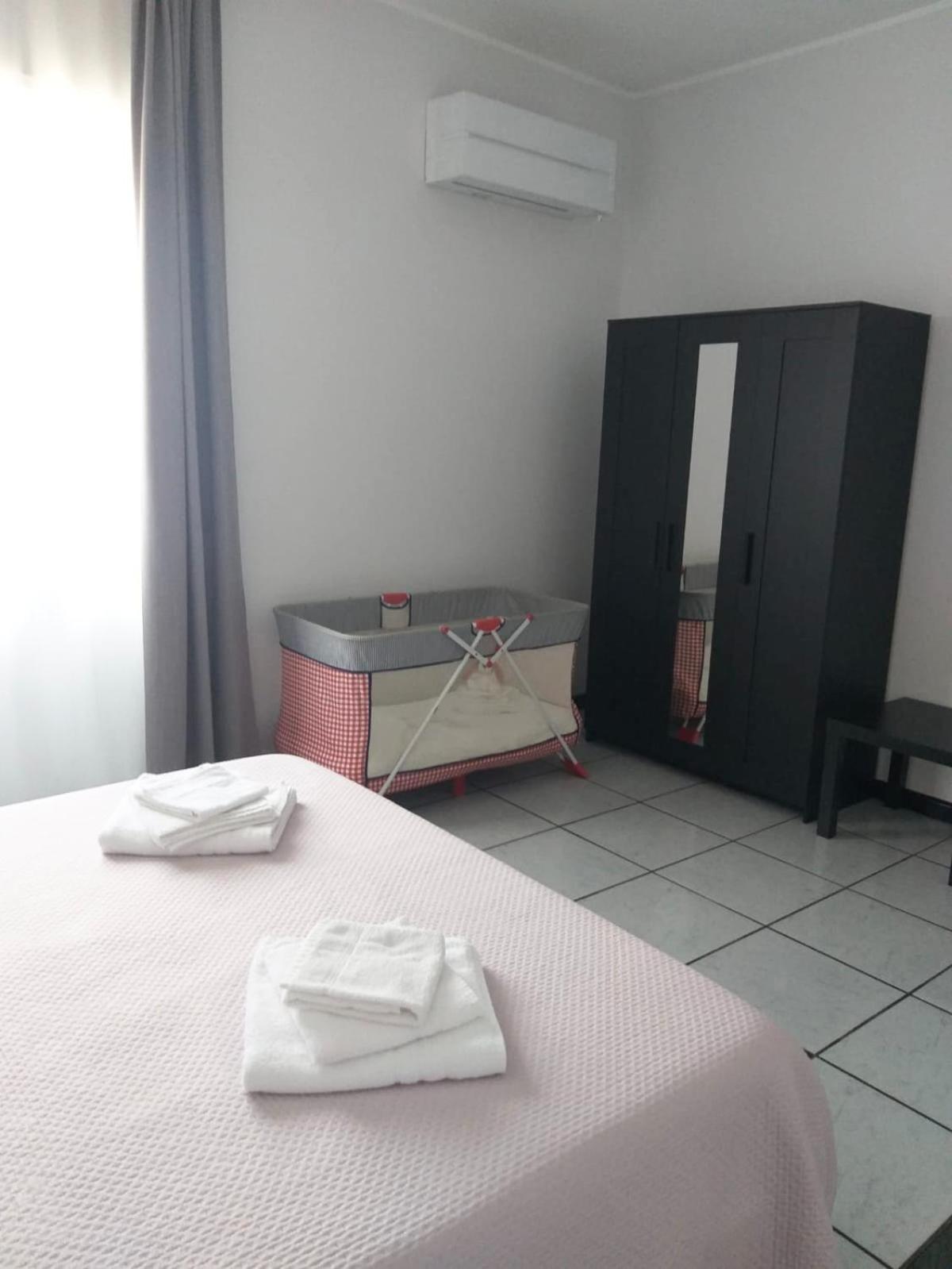 Il Girasole Apartment Катания Екстериор снимка